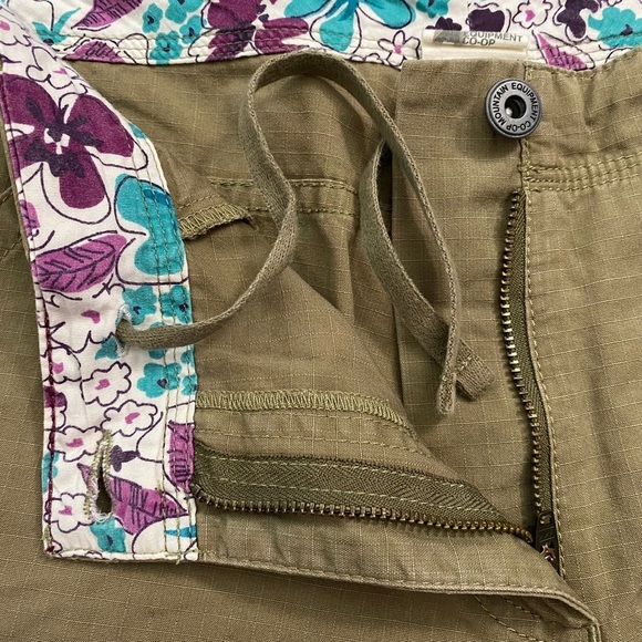 MEC Olive Cropped Organic Cotton Pants Ripstop Woven Pockets Drawstring Large L - Picture 12 of 16
